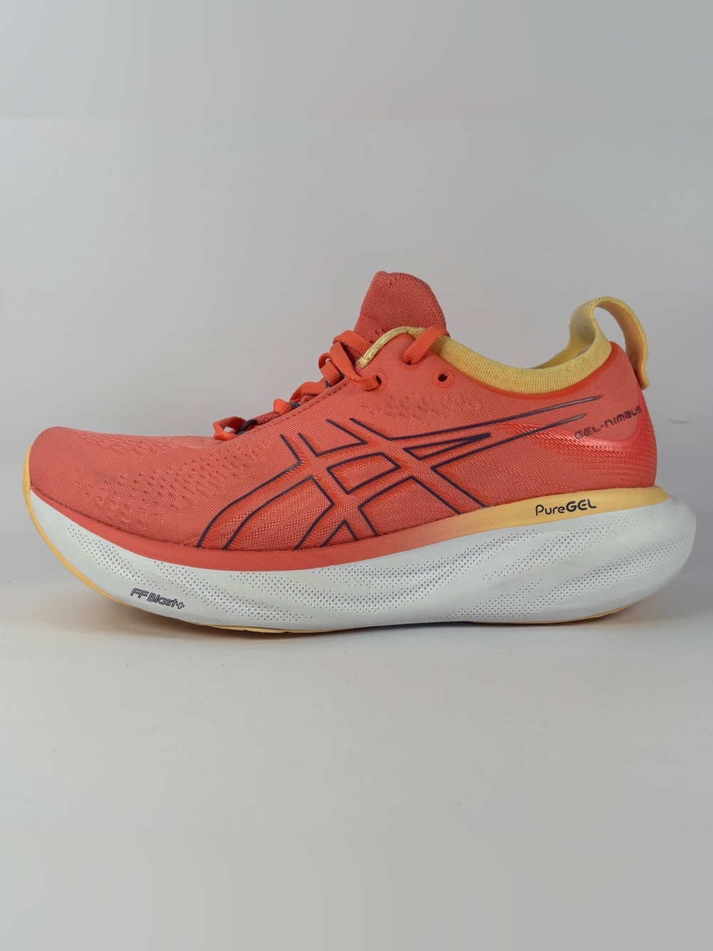 ASICS Gel-Nimbus 25 Women’s Running Shoes Size 8.5 Coral Orange